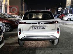 تۆیۆتا ئۆربان کرۆزەر